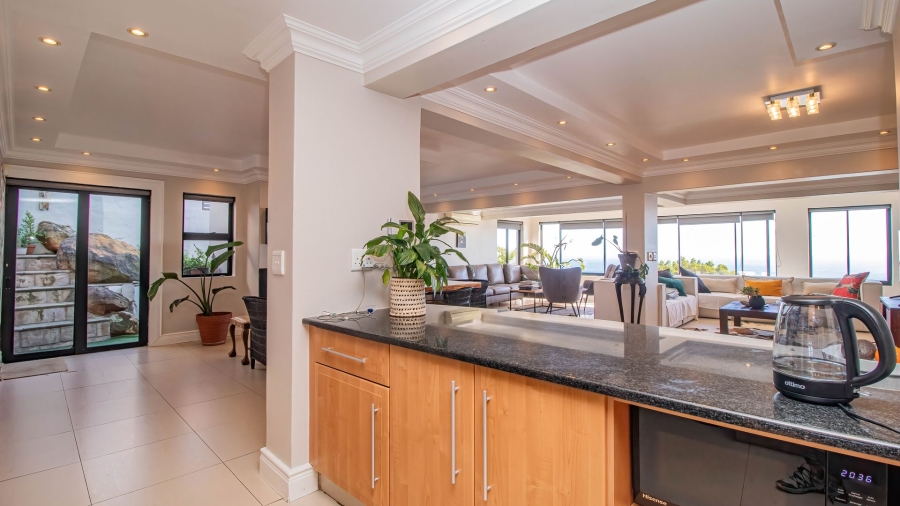 To Let 4 Bedroom Property for Rent in Camps Bay Western Cape